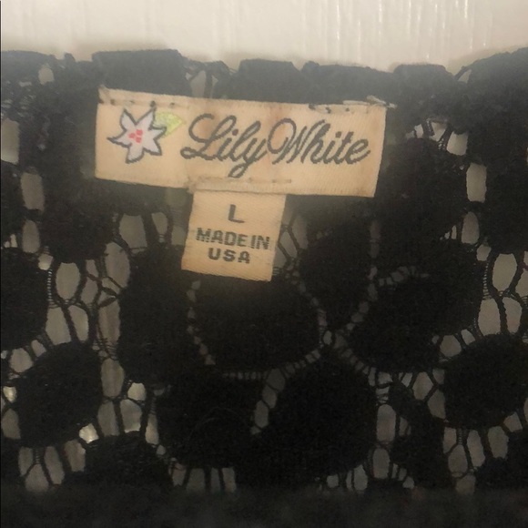 Black Lace Peter Pan collar cropped shirt - Picture 5 of 5